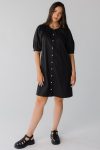 Modeststripekneelengthdresswithroundnecklineandhalflengthsleeves