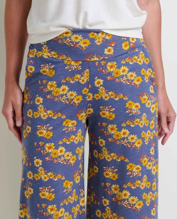 T1441011-Blue_Shadow_Daisy_Print-3