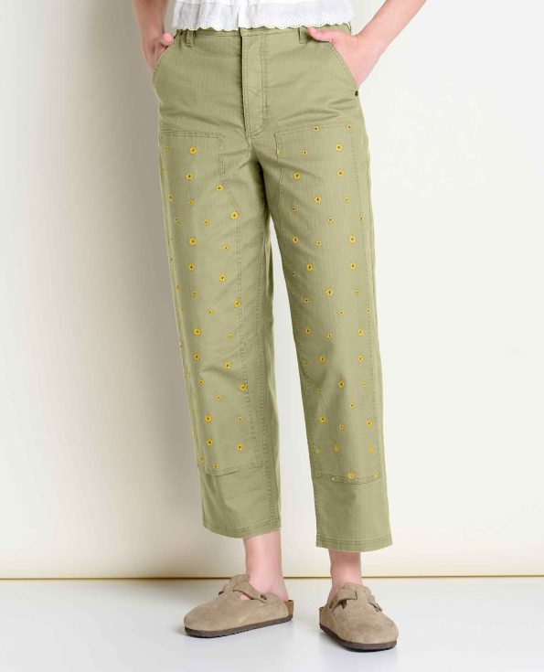 T1441301-Yucca_Embroidery-1