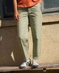 T1441301-Yucca_Embroidery-1