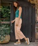 T1442907-Straw_Ditsy_Print-1